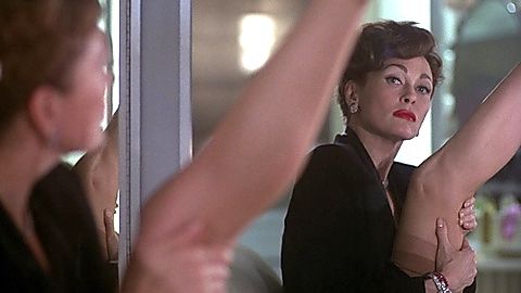 Pic: Faye Dunaway in Mommie Dearest (1981)