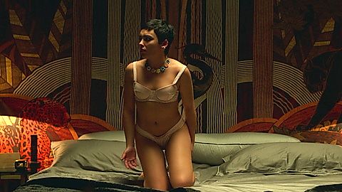 Pic: Carla Díaz in Elite (2018)