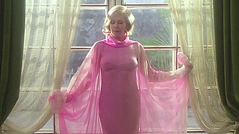 Pic: Kim Novak in Just a Gigolo (1978)