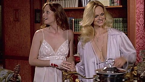 Pic: Lynda Day George in Mortuary (1983)