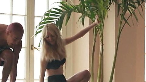 Pic: Emily Alyn Lind in Gossip Girl (2021)