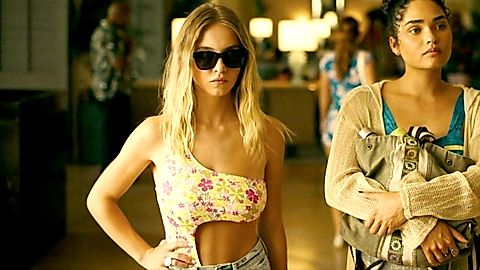 Pic: Sydney Sweeney in The White Lotus (2021)