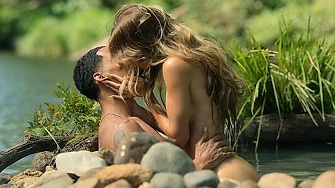 Pic: Samara Weaving in Nine Perfect Strangers (2021)