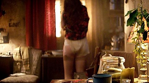 Pic: Mala Emde in The Defeated (2020)
