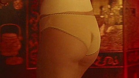Pic: Bella Thorne in Habit (2021)