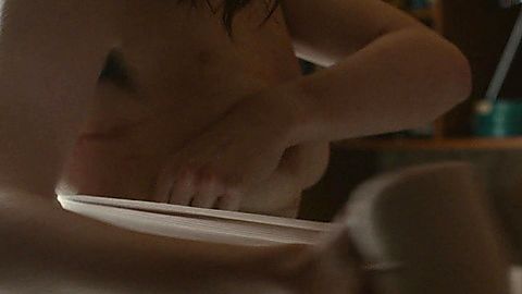 Pic: Robyn Holdaway in Sex Education (2019)