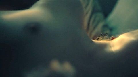 Pic: Luna Wedler in Je suis Karl (2021)