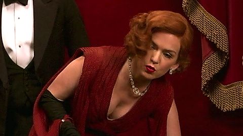 Pic: Isla Fisher in Blithe Spirit (2020)