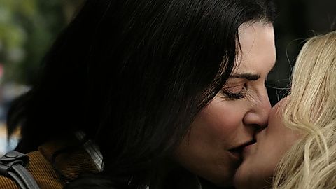 Pic: Julianna Margulies in The Morning Show (2019)