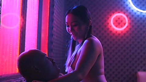 Pic: Jona Xiao in Hightown (2020)