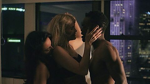 Pic: Leslie Bibb in Love Life (2020)