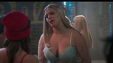 Pic: Reneé Rapp in The Sex Lives of College Girls (2021)