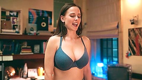 Pic: Pauline Chalamet in The Sex Lives of College Girls (2021)