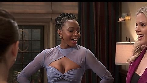 Pic: Alyah Chanelle Scott in The Sex Lives of College Girls (2021)