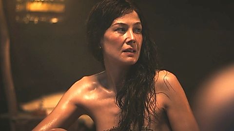 Pic: Rosamund Pike in The Wheel of Time (2021)