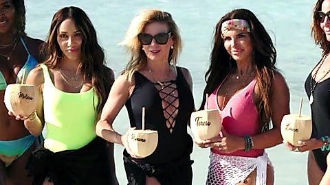 Pic: Ramona Singer in The Real Housewives Ultimate Girls Trip (2021)