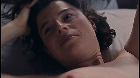 Pic: Jessie Buckley in The Lost Daughter (2021)