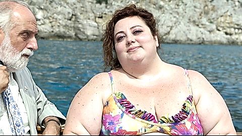 Pic: Viviana Cangiano in The Hand of God (2021)