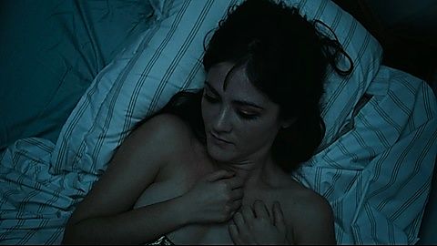 Pic: Isabelle Fuhrman in The Novice (2021)