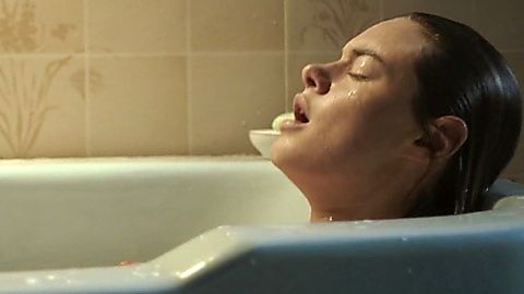 Pic: Camille Rowe in The Deep House (2021)