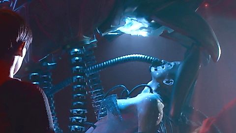 Pic: Carrie-Anne Moss in The Matrix Resurrections (2021)