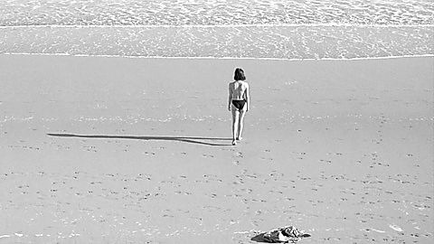 Pic: Amalia Ulman in El Planeta (2021)