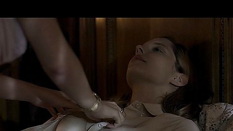 Pic: Christine Prouty in Dracula: The Original Living Vampire (2022)