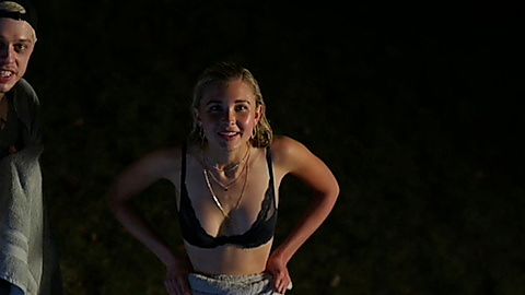 Pic: Isabel May in I Want You Back (2022)