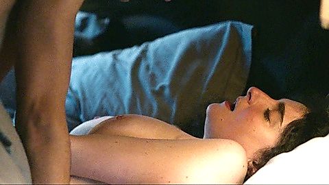 Pic: Elsa Guedj in Standing Up (2022)