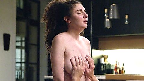 Pic: Elsa Guedj in Standing Up (2022)