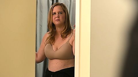 Pic: Amy Schumer in Life & Beth (2022)