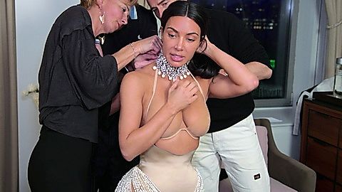 Pic: Kim Kardashian in The Kardashians (2022)