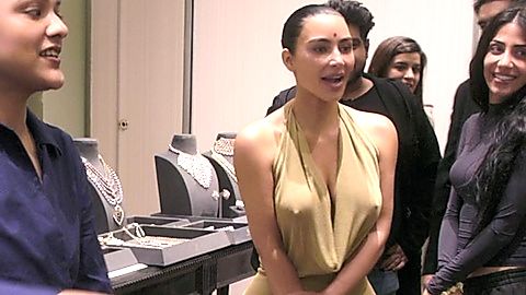 Pic: Kim Kardashian in The Kardashians (2022)