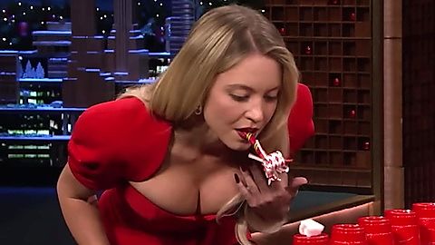 Pic: Sydney Sweeney in The Tonight Show Starring Jimmy Fallon (2014)
