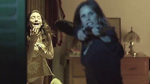 Pic: Agustina Benavides in El marginal (2016)