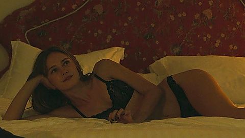 Pic: Lucía Guerrero in Welcome to Eden (2022)