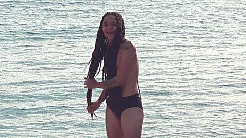Pic: Sasha Lane in Conversations with Friends (2022)