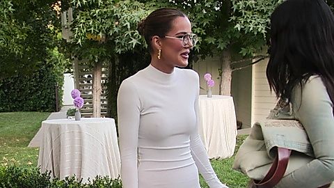 Pic: Khloe Kardashian in The Kardashians (2022)