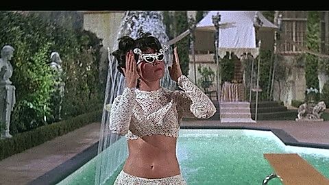 Pic: Shirley MacLaine in What a Way to Go! (1964)