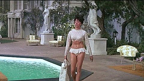 Pic: Shirley MacLaine in What a Way to Go! (1964)