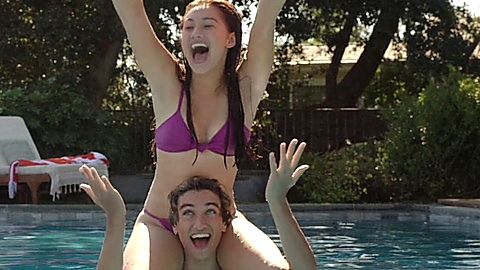 Pic: Lola Tung in The Summer I Turned Pretty (2022)