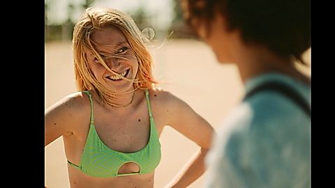 Pic: Malva Vela in How to Screw It All Up (Cómo mandarlo todo a la mierda) (2022)