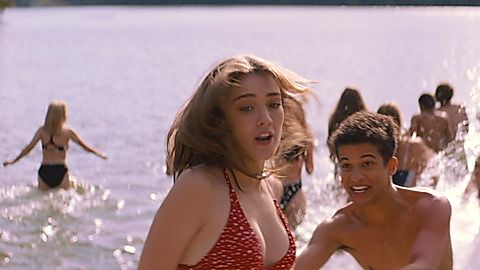 Pic: Talia Ryder in Hello, Goodbye and Everything In Between (2022)