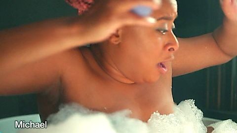 Pic: Phoebe Robinson in Everything's Trash (2022)