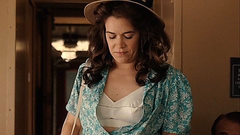 Pic: Abbi Jacobson in A League of Their Own (2022)