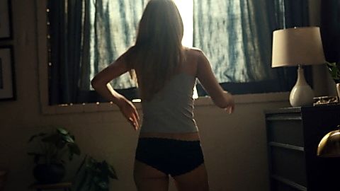 Pic: Grace Van Patten in Tell Me Lies (2022)