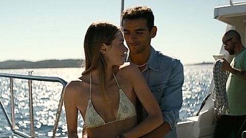 Pic: Camille Rowe in No Limit (2022)