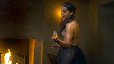 Pic: Amrita Acharia in The Serpent Queen (2022)