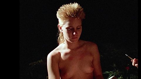 Pic: Tigr  in Kamikaze Hearts (1986)