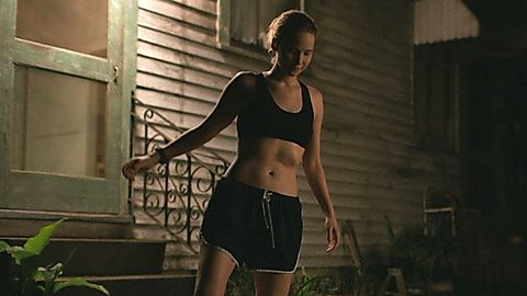 Pic: Jennifer Lawrence in Causeway (2022)